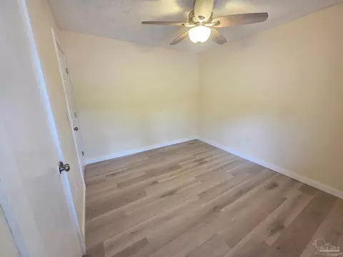 Bedroom - 215 Aza Pl, Crestview, FL 32539 photo 10 of 15