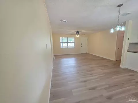 Living - 215 Aza Pl, Crestview, FL 32539 photo 7 of 7