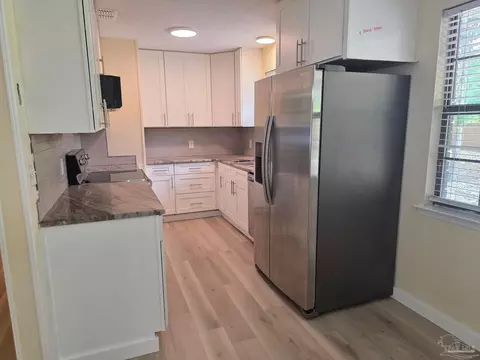 Kitchen - 215 Aza Pl, Crestview, FL 32539 photo 1 of 6
