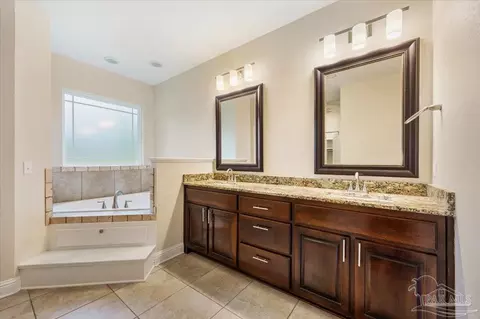 Bath - 3442 Smyer Dr, Pace, FL 32571 photo 3 of 5