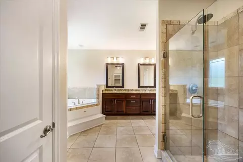 Bath - 3442 Smyer Dr, Pace, FL 32571 photo 4 of 5