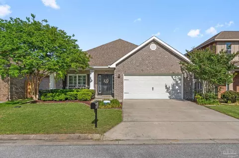 1704 Waterford Sound Blvd, Gulf Breeze, FL 32563