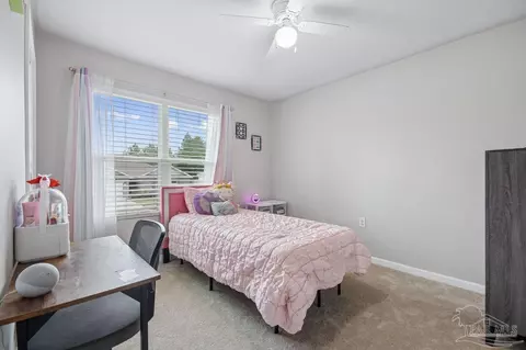 Bedroom - 4656 Red Oak Dr, Milton, FL 32583 photo 6 of 10