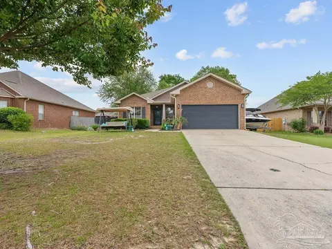 6752 Weathered Dr, Milton, FL 32570