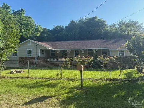 3175 King St, Pensacola, FL 32526
