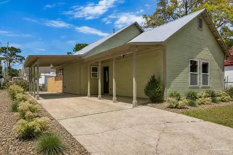 2853 Hidden Springs Dr, Pensacola, FL 32526