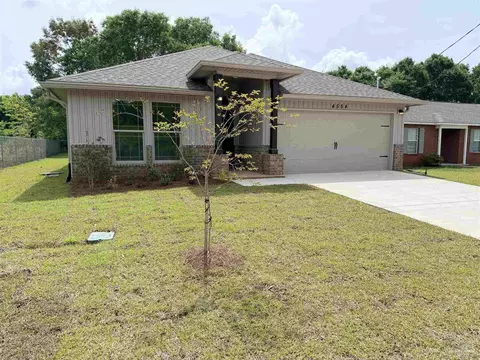 Exterior - 4554 Chantilly Way, Milton, FL 32583 photo 2 of 4