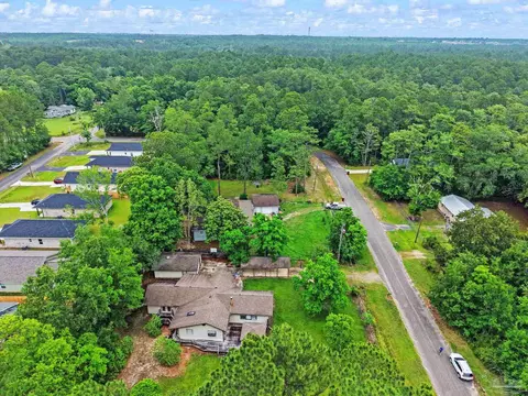 View/Area - 3271 Electra Dr, Milton, FL 32583 photo 3 of 4