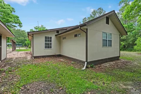 Exterior - 3271 Electra Dr, Milton, FL 32583 photo 5 of 6