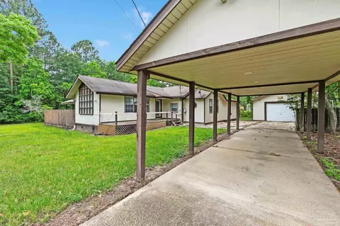 3271 Electra Dr, Milton, FL 32583