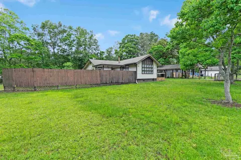 Exterior - 3271 Electra Dr, Milton, FL 32583 photo 2 of 6