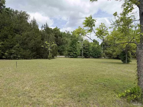 4810 Keyser Ln, Pace, FL 32571 photo 2