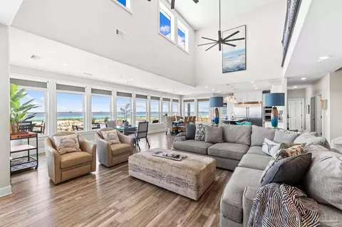 7439 Gulf Blvd, Navarre Beach, FL 32566