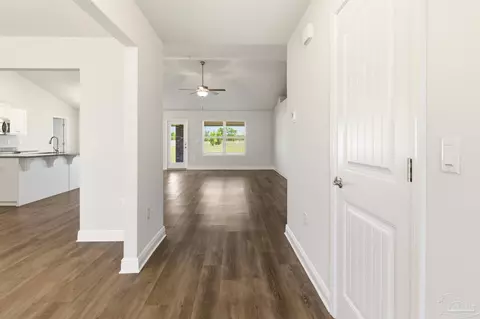 9819 Shangri La West Rd, Milton, FL 32583