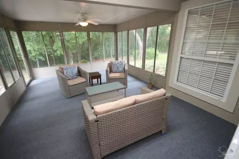 Exterior - 5720 Callandar Pl, Milton, FL 32583 photo 5 of 13