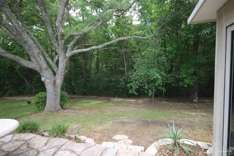 Exterior - 5720 Callandar Pl, Milton, FL 32583 photo 4 of 13