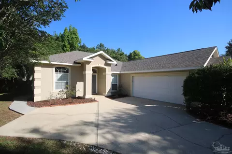 Exterior - 5720 Callandar Pl, Milton, FL 32583 photo 2 of 13