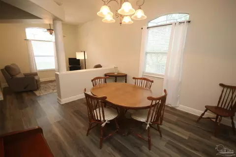 Dining - 5720 Callandar Pl, Milton, FL 32583 photo 2 of 5