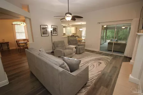 Living - 5720 Callandar Pl, Milton, FL 32583 photo 2 of 6