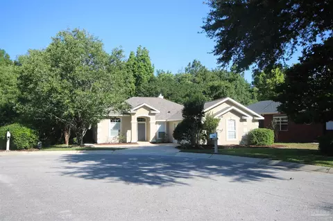 Exterior - 5720 Callandar Pl, Milton, FL 32583 photo 9 of 13