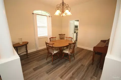 Dining - 5720 Callandar Pl, Milton, FL 32583 photo 1 of 5