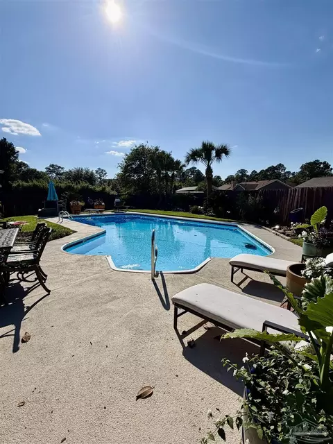 600 Sawara Ct, Pensacola, FL 32506