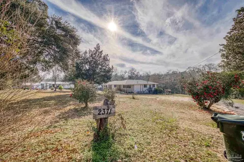 2371 Le Ruth Dr, Pensacola, FL 32514