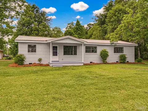 125 Madrid Rd, Cantonment, FL 32533