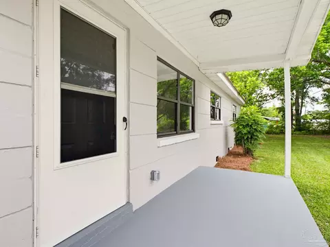 Exterior - 125 Madrid Rd, Cantonment, FL 32533 photo 2 of 4