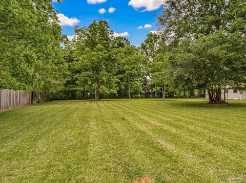 Exterior - 125 Madrid Rd, Cantonment, FL 32533 photo 3 of 4