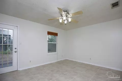 6972 Weatherwood Dr, Pensacola, FL 32506