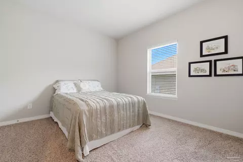 Bedroom - 866 Jesse Dr, Cantonment, FL 32533 photo 4 of 7