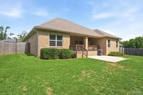Exterior - 866 Jesse Dr, Cantonment, FL 32533 photo 6 of 10