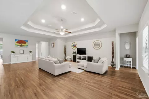 Living - 866 Jesse Dr, Cantonment, FL 32533 photo 2 of 3