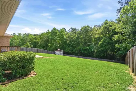 Exterior - 866 Jesse Dr, Cantonment, FL 32533 photo 7 of 10