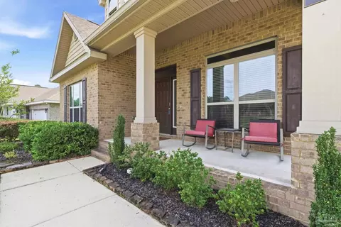 Exterior - 866 Jesse Dr, Cantonment, FL 32533 photo 2 of 10