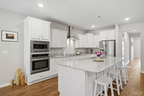 Kitchen - 866 Jesse Dr, Cantonment, FL 32533 photo 1 of 2