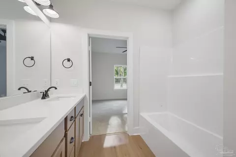 Bath - 4145 Woodfin Cir, Pace, FL 32571 photo 5 of 5