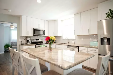 Kitchen - 2001 Chavers Rd, Cantonment, FL 32533 photo 6 of 6