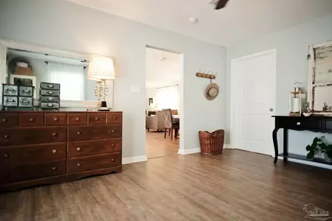 Entry Way - 2001 Chavers Rd, Cantonment, FL 32533 photo 3 of 4