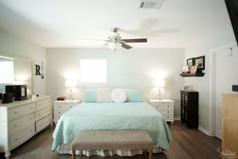 Bedroom - 2001 Chavers Rd, Cantonment, FL 32533 photo 4 of 4