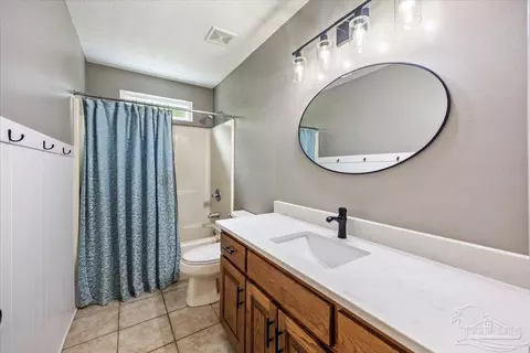 Bath - 2833 Tunnel Rd, Pace, FL 32571 photo 1 of 3