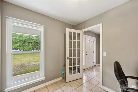 Entry Way - 2833 Tunnel Rd, Pace, FL 32571 photo 6 of 6