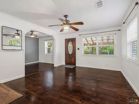 Living - 7220 Beverly St, Milton, FL 32583 photo 1 of 4