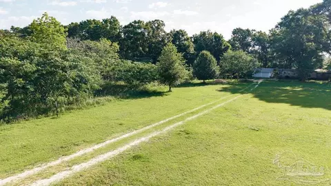11124 Chumuckla Hwy, Jay, FL 32565