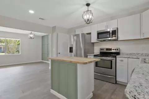 Kitchen - 5417 Chipper Ln, Pace, FL 32571 photo 2 of 2