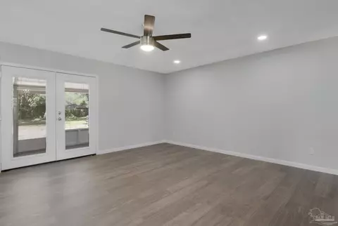 Living - 5417 Chipper Ln, Pace, FL 32571 photo 3 of 3