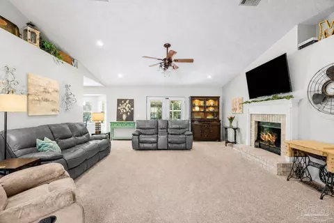 5598 Chanterelle Cir, Milton, FL 32583
