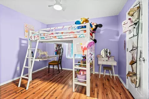 Bedroom - 5475 Chantilly Cir, Milton, FL 32583 photo 4 of 7