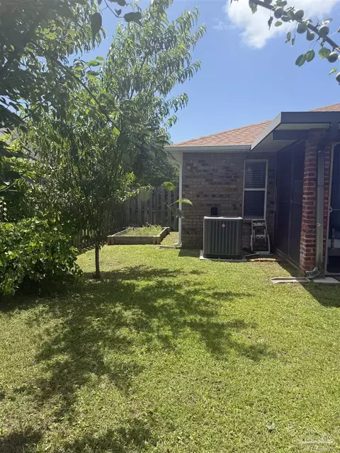 Exterior - 4907 Makenna Cir, Pace, FL 32571 photo 5 of 13
